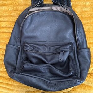 Frye Wyatt Leather Backpack Women's Black